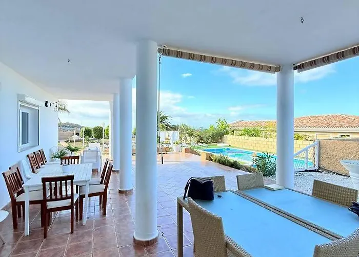 Playa Paraiso Vista Al Mar Вилла Адехе